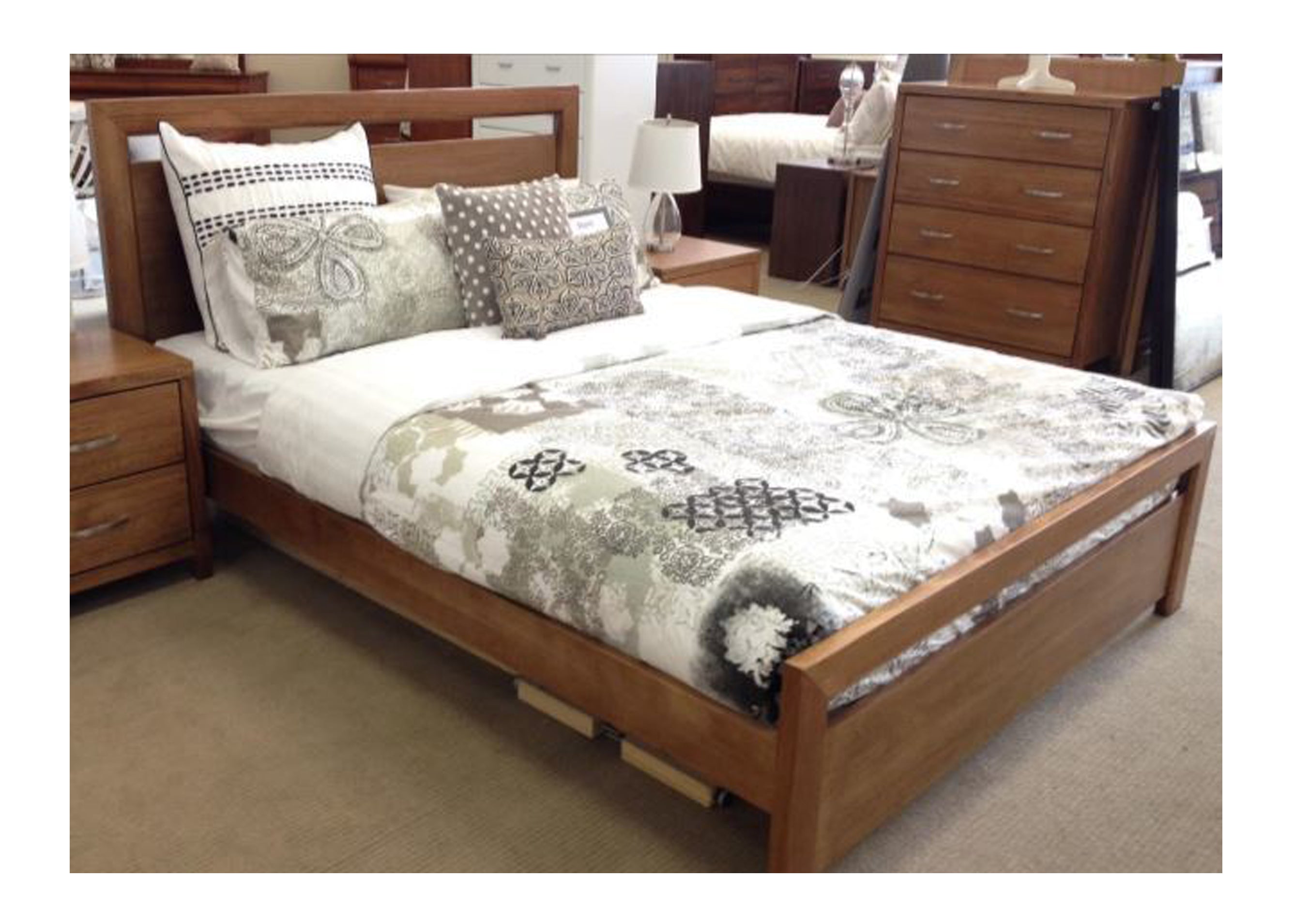 KING SINGLE TAMILA HARDWOOD BED FRAME - (MODEL:19-20-1-18-11) - AS PICTURED