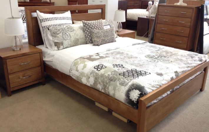 TAMILA  SINGLE OR KING SINGLE  3  PIECE BEDSIDE  BEDROOM SUITE - (MODEL:19-20-1-18-11)