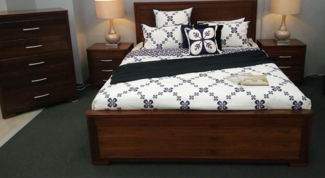 MARISSA  KING  5  PIECE (DRESSER)  BEDROOM SUITE - (MODEL-2-21-14-2-21-18-25) - AS PICTURED 