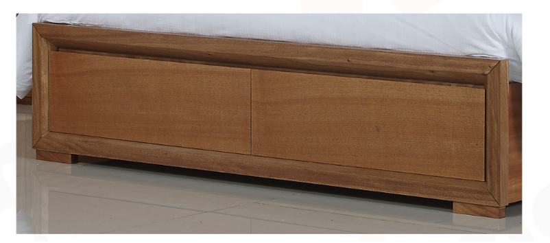 AUDS  (614) KING  5 PIECE DRESSER BEDROOM SUITE WITH  LED LIGHTS ON BEDHEAD  (MODEL 1-21-4-18-5-25) - MAPLE