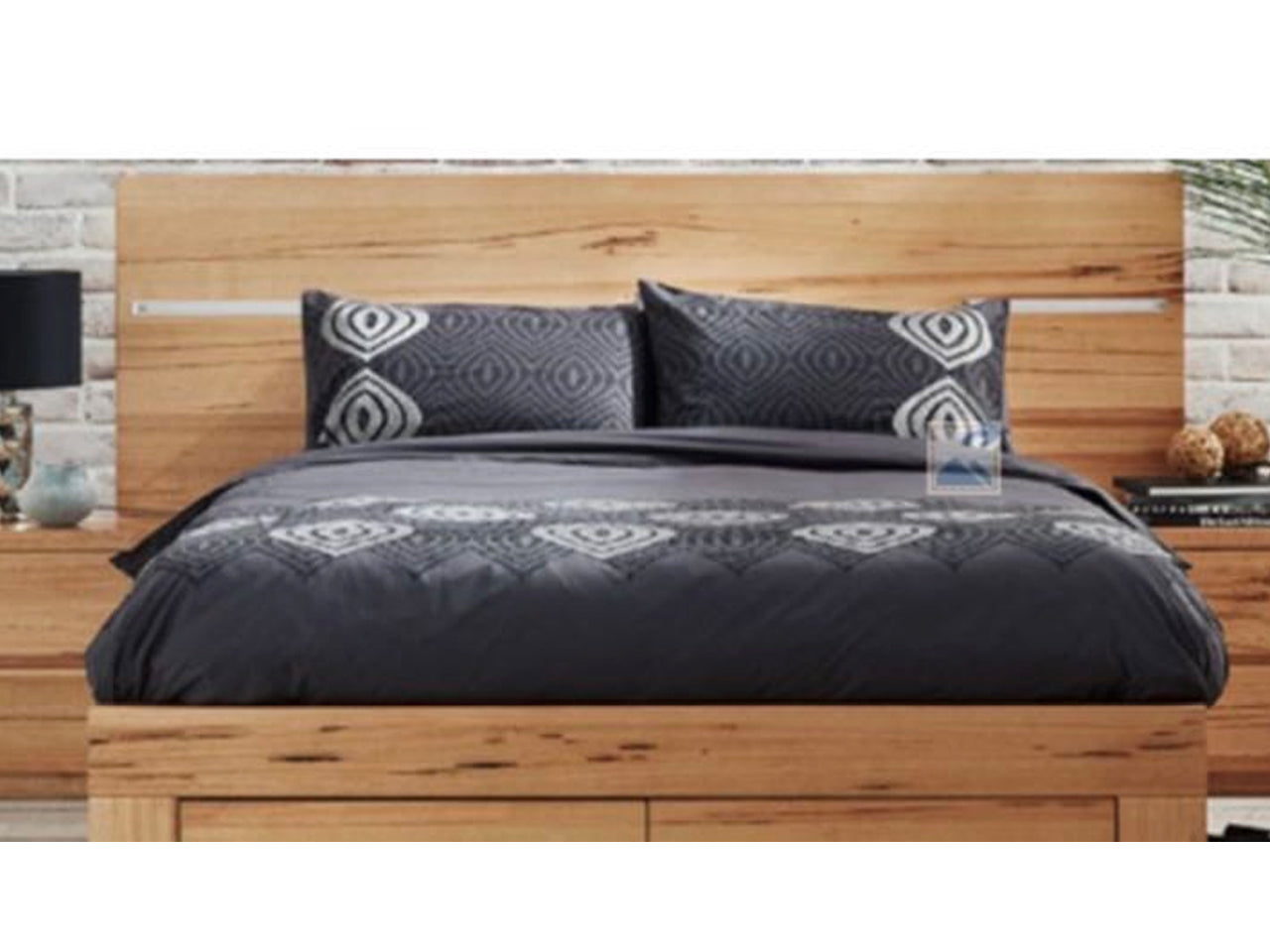 QUEEN HARPER BEDHEAD ONLY - 1 ONLY - ONLINE SPECIAL - READY TO GO -AS PICTURED