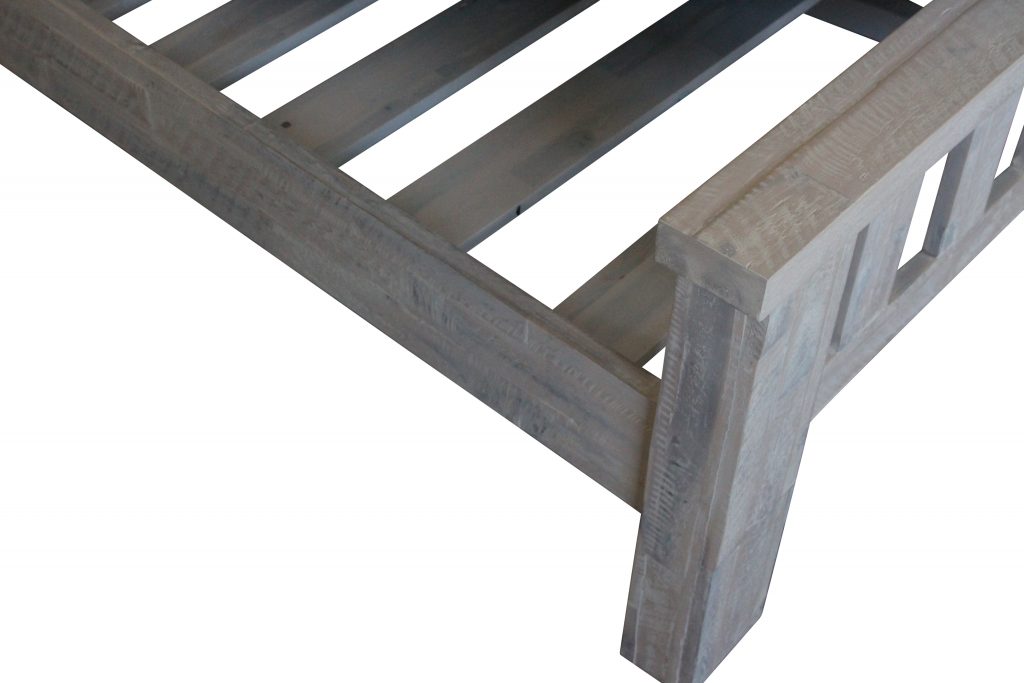 DOUBLE  MONTEGO BAY SOLID TIMBER  BED    - WHITEWASH