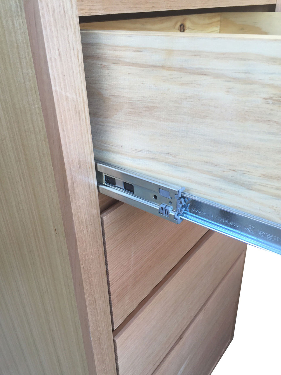 SIENNA (AUSSIE MADE) NARROWBOY - TASSIE OAK COMBINATION -1210(H) X  600(W)- ASSORTED TIMBER COLOURS